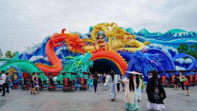 畅玩方特主题乐园,体验东方神画梦幻王国