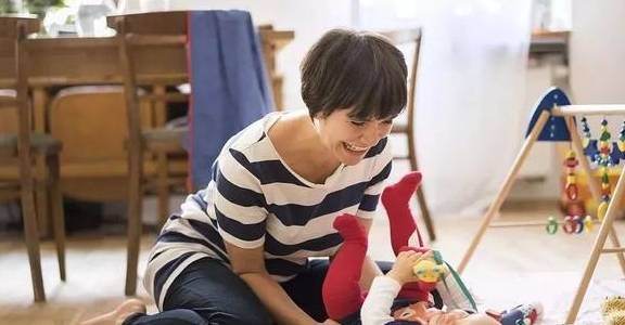 针对性|有的特别安静呢？如何进行针对性养育呢为什么有的宝宝特别好动