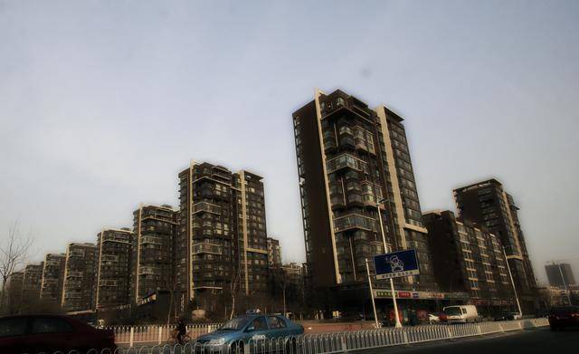 每平米跌5000,每套最大跌幅72万,楼市拐点要来了