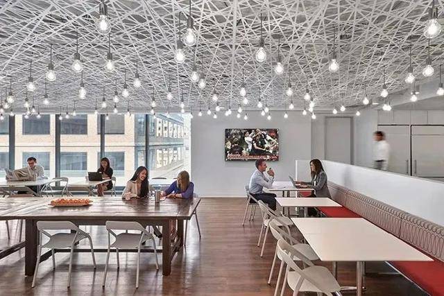 贝茨怀特|简约优雅,光影流动,这个办公室设计太有艺术感了