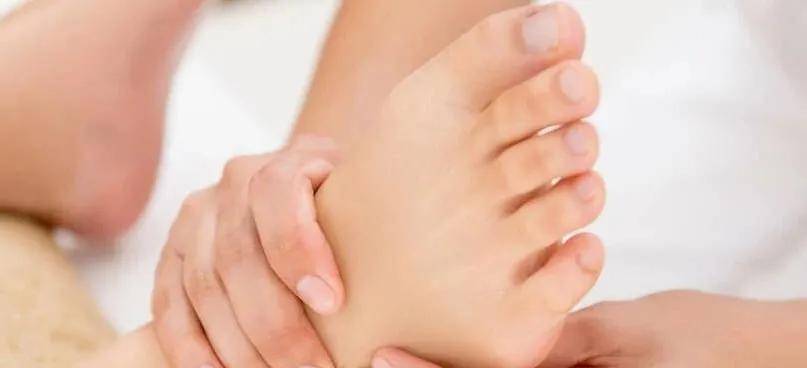 并发症|糖尿病人脚凉麻，不是天气冷了，当心这个严重的并发症来！