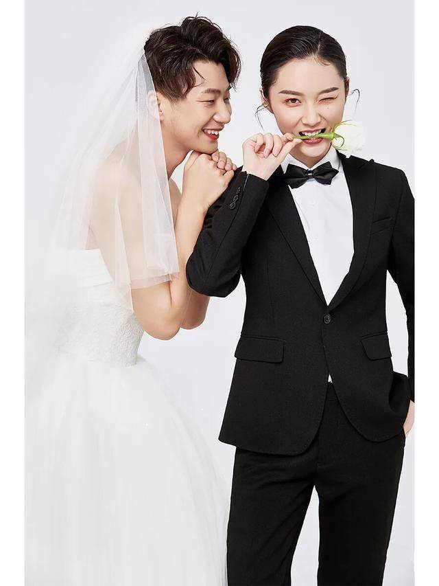 拍婚纱照没胸怎么办_没打耳洞去拍婚纱照(2)