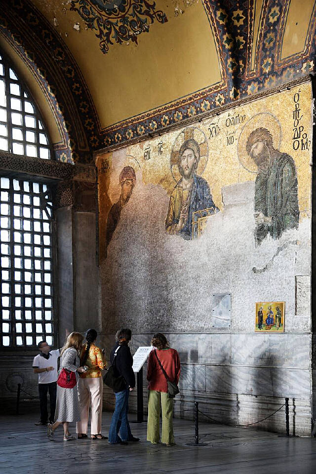 清真寺|令人惊艳的大教堂改成清真寺 为何会引发他国的强烈反对？