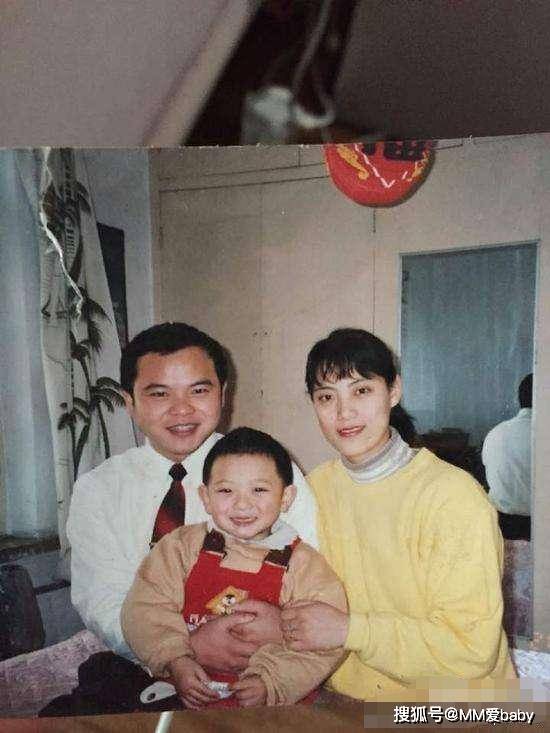 父亲|原创黄子韬爸爸去世：成长的代价总是那么痛！