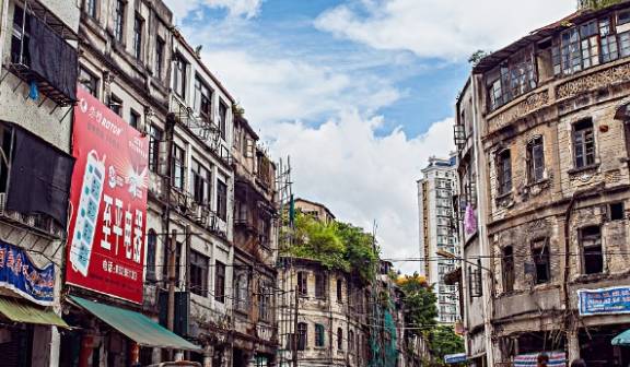 2020年深圳与香港经济总量差距_香港和深圳的分界线
