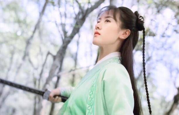 造型|《琉璃》袁冰妍十世造型，褚璇玑最仙，战神最飒，女帝最惊艳