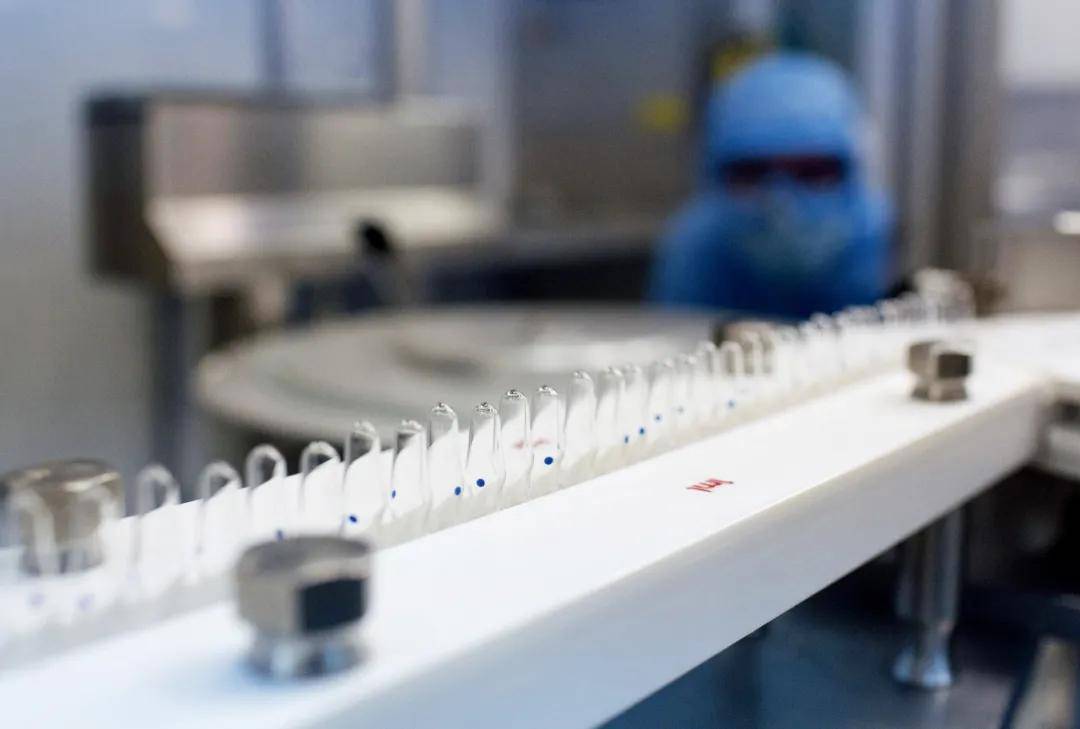 疫苗|“抢单”新冠疫苗：全球公平与安全