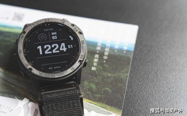 Garmin|佳明Garmin太阳能战术腕表开箱，军迷爱好者不容错过