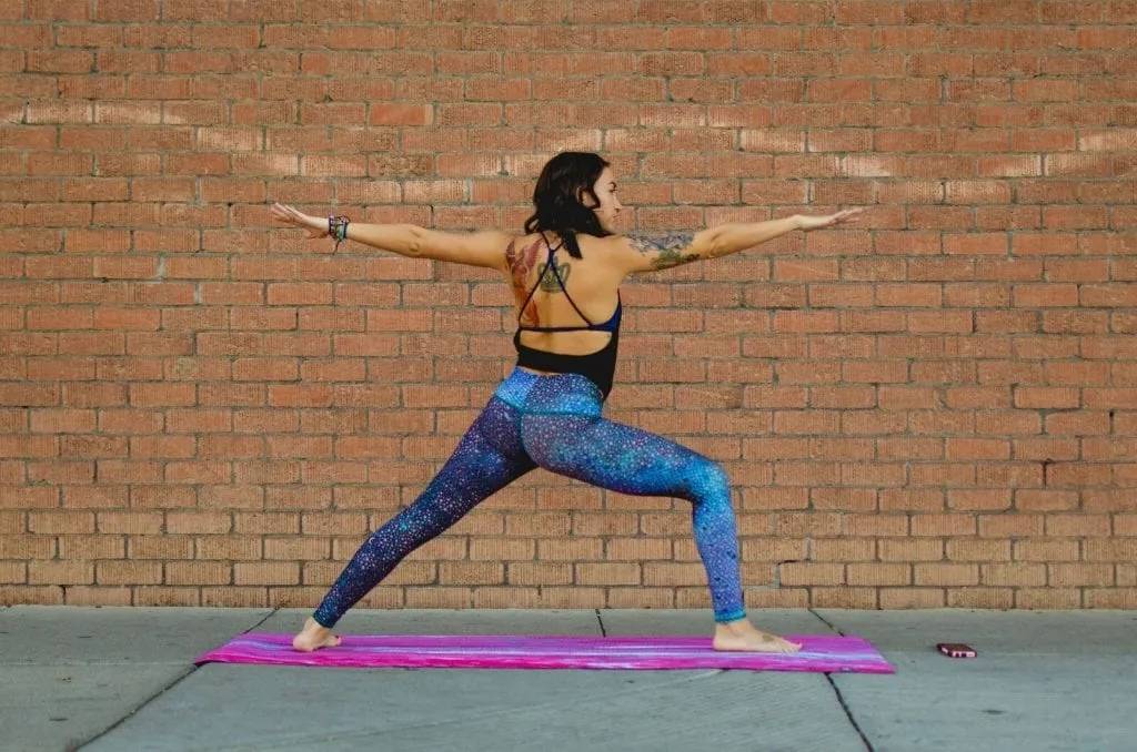 身体|学会九个瑜伽动作，减脂瘦身不是问题，形象更突出，身材更加曼妙有型