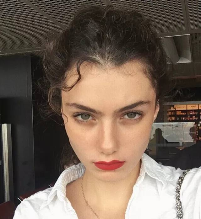 发型|烫头发显老气？三木妈妈也险“中招”，避开烫发雷区，别说没教你