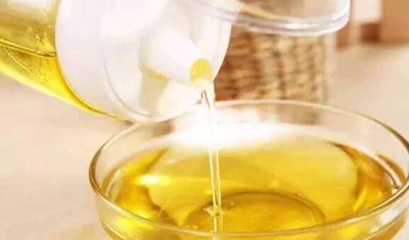 炒什么菜用玉米油 4d3bc1383ef64c39a9b3e2192949a41d.jpeg