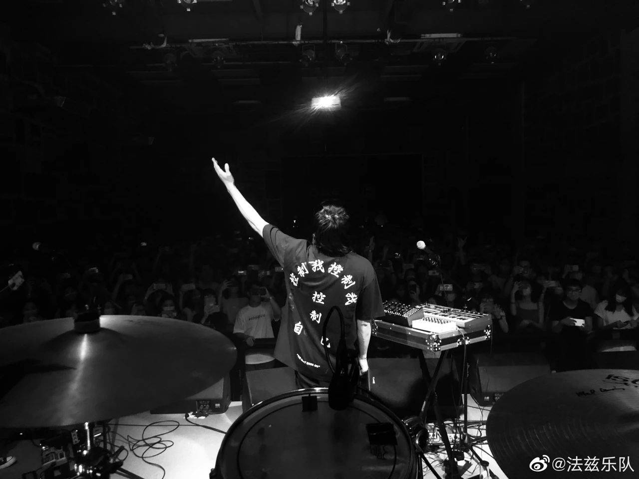 潮流|全网首发！法兹乐队进军潮流界，联手 BEAT 带来跨界合作！