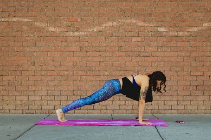 身体|学会九个瑜伽动作，减脂瘦身不是问题，形象更突出，身材更加曼妙有型