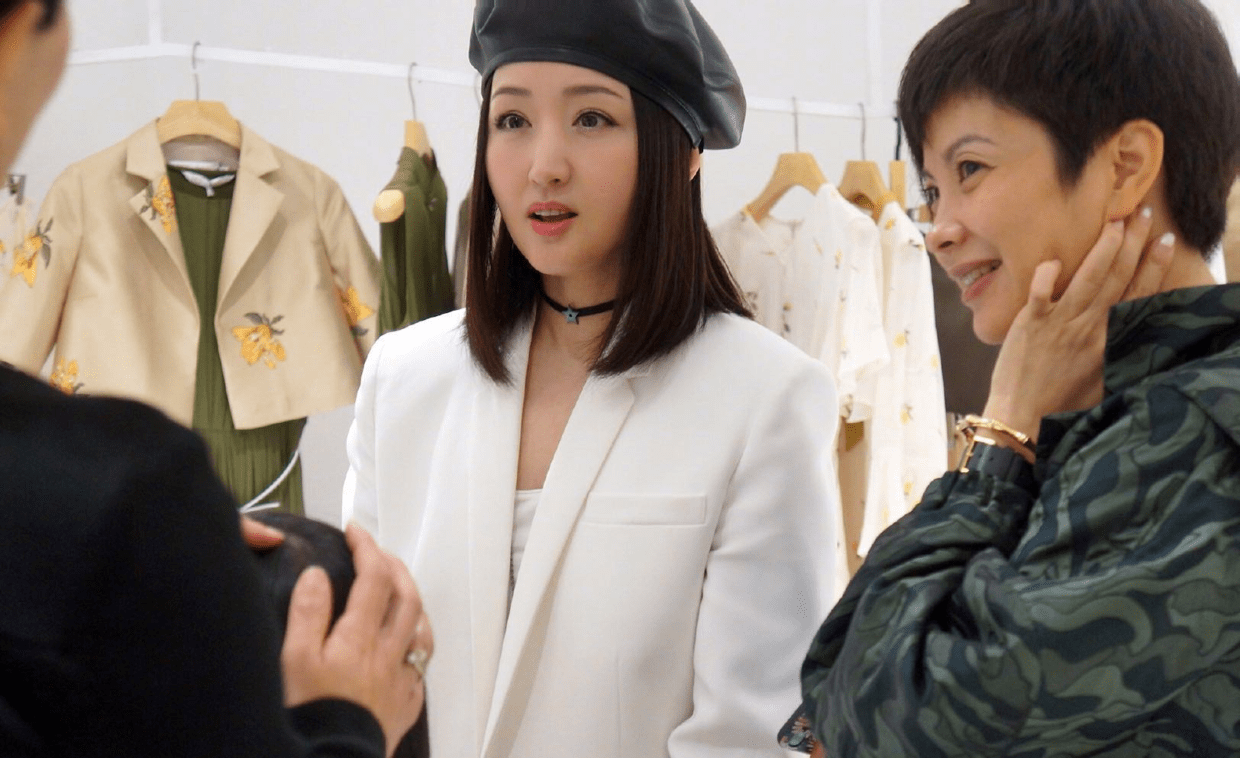 甜歌|杨钰莹奔五还嫁不出？面庞年轻气质大方，还是当年的“甜歌天后”