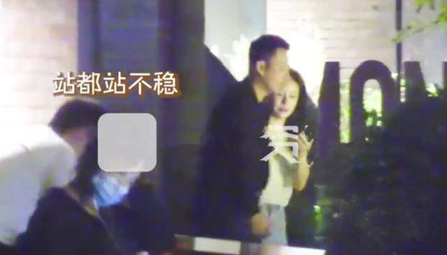 老婆|原创汪小菲否认搂陌生女子，质问哪只眼睛看到他的手，怒斥配图编故事