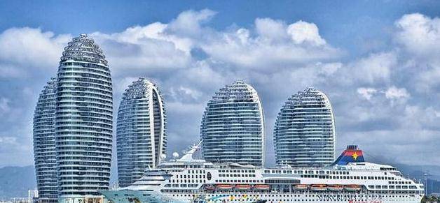 三亚人均工资_三亚风景图片(2)