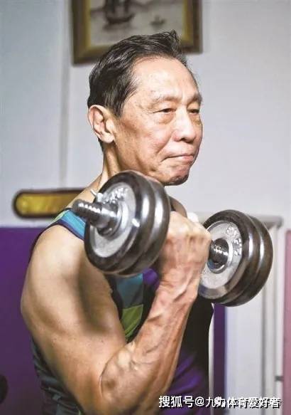 怎么在家里装单杠 f4f4f61064dc463e982c5f960c80e667.jpeg