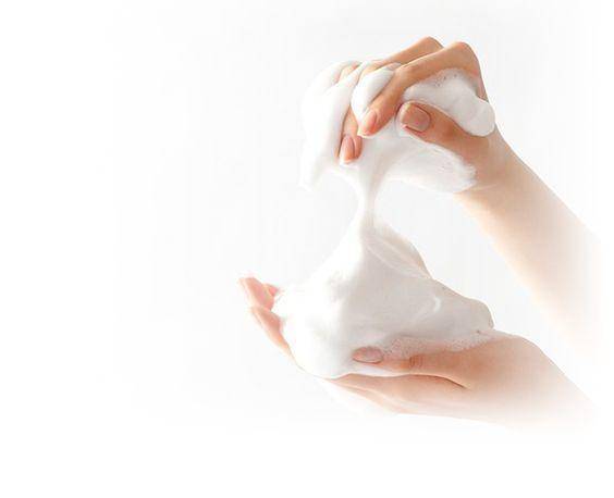 按摩|别整些没用的!谁说长期化妆皮肤就会变差?