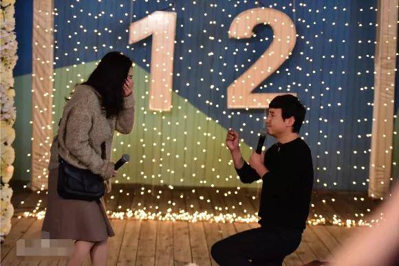 沈腾被曝通宵会美女，因与马丽太亲密遭老婆暗