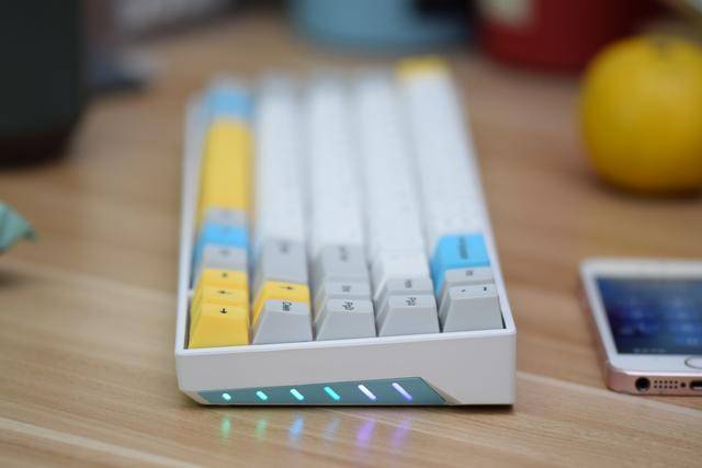 键盘|不只是性价比和无线双模，高斯键盘配色盘点