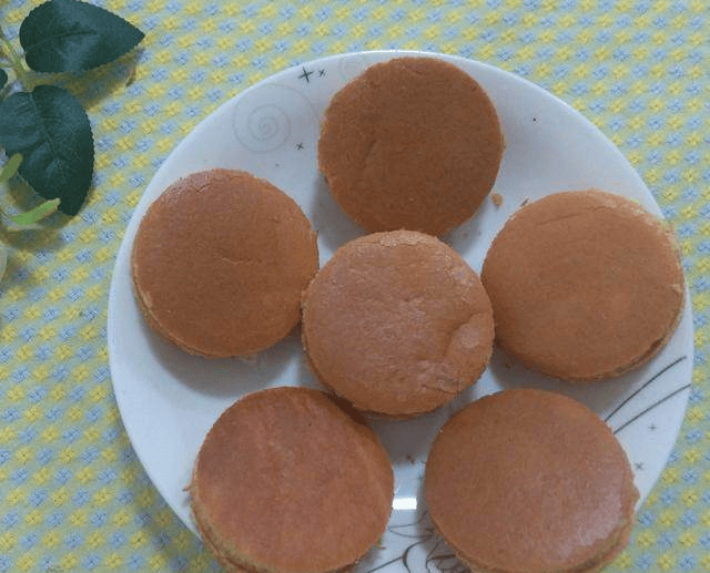 肉松蛋糕的做法教程 eef06b14742249808f4f6dcd8d7634c7.png