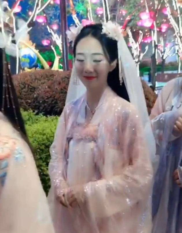 鲛人|国际秀场“百万汉服”什么样?我只认得鲛人泪,长孙皇后艳压全场