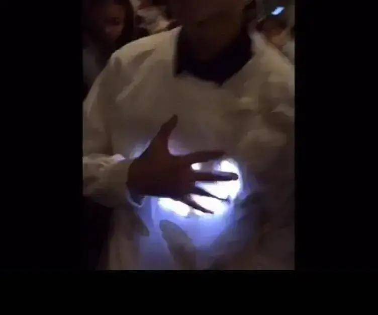 王俊凯|幼稚鬼王俊凯，这个从小到大都在炫耀发光的电竞男孩