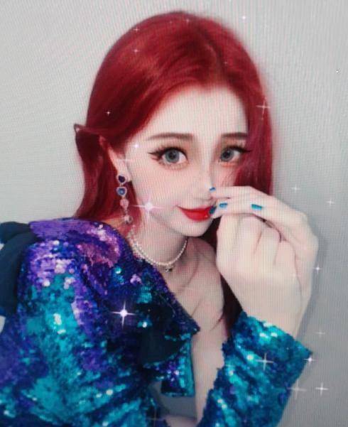 许佳琪|THE9遇“在逃公主”特效，许佳琪温柔，虞书欣娇俏，而她不愧是门面担当