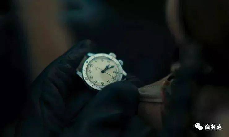 西装|诺兰拍的男人为啥那么帅？穿西装、梳油头、开兰博基尼…