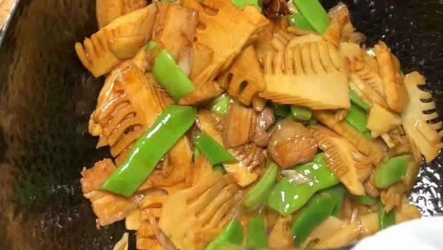 黄豆酱适合烧啥菜 375ae178a0fd4f1ba537f910e36723bd.jpeg