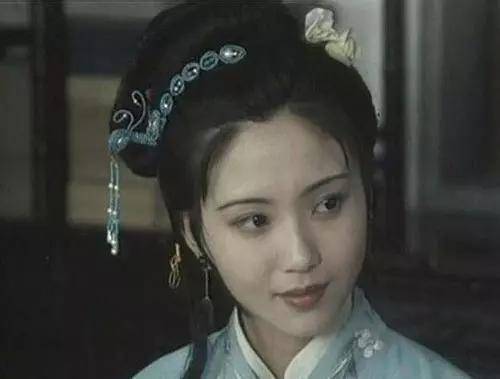 为爱守寡13年,从江南第一美人到母亲专业户,她的美从不败岁月