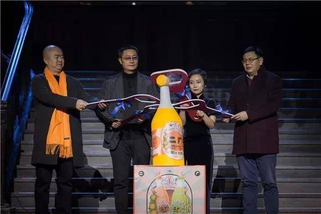 汉口|80后武汉女人打造“网红饮料”，年销5亿，成元气森林新对手