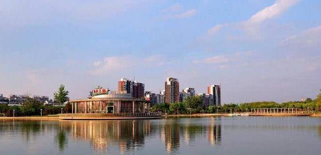 广元gdp破1千_广元凉面图片(2)