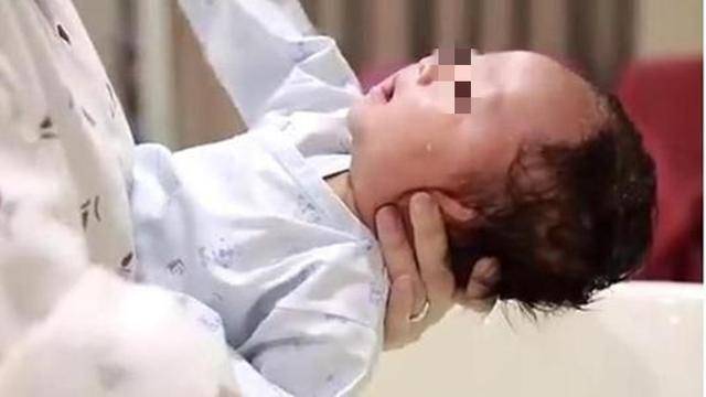 孩子|别洗错了小婴儿身上这些部位再脏也不要洗？家长要清楚