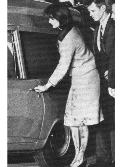 亲姐妹|睡姐夫，抢妹夫，顶级流量里没人比这对亲姐妹更心机！