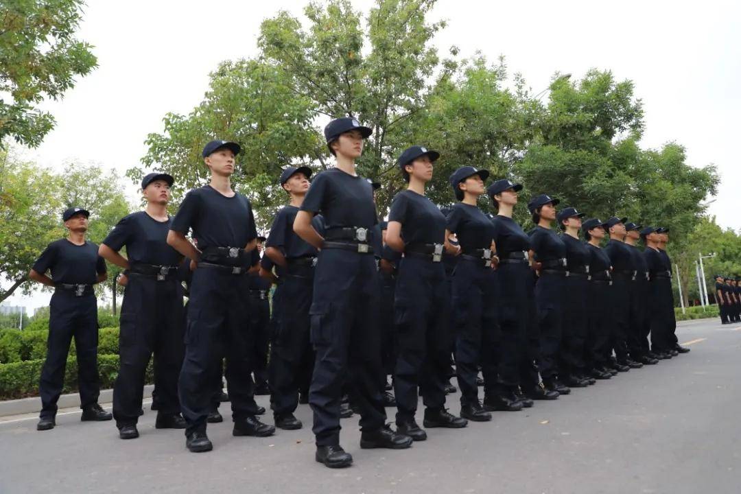 河南警察学院军训进行时|坚持到底不放松,少年挥汗不言弃