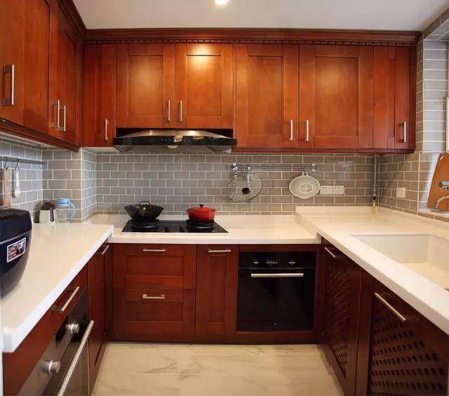 感觉|135平简约美式新房，餐厅卡座设计，墙边墙角1㎡都不浪费！很实用