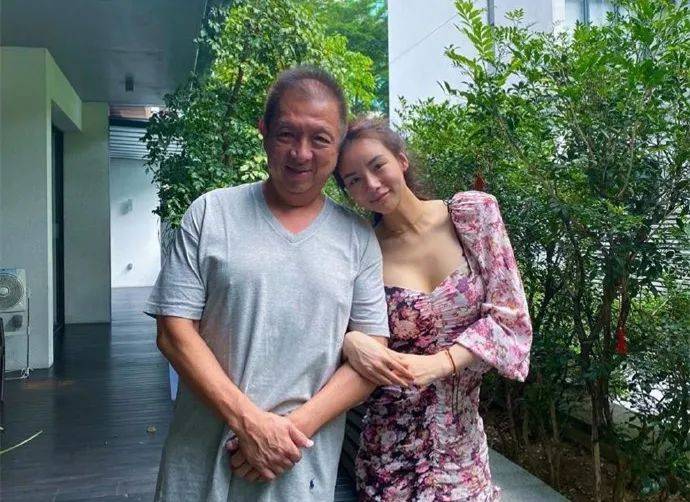 何猷君|原创何猷君百亿前女友变脸，曾秘密生子，离婚1年变网红脸不如奚梦瑶