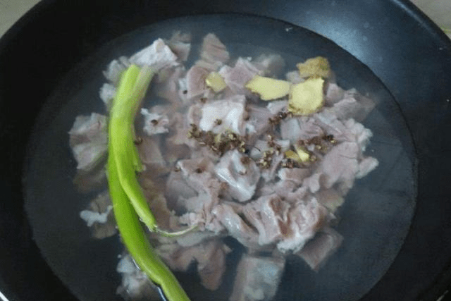 煲汤放花椒吗 2a22d5a529f44889bb28af4f3c75d347.png