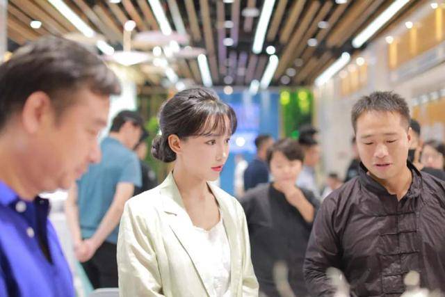 田园|李子柒演绎的田园生活，被如此糟蹋，真的就不戳心么？