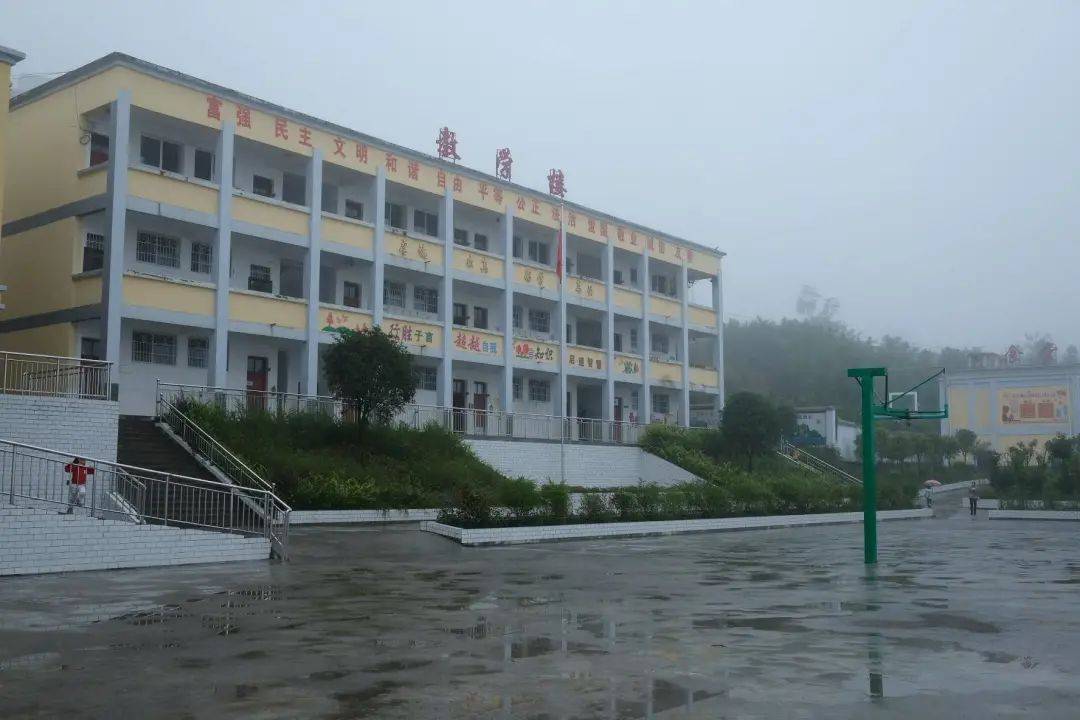 我在云南贫困县，听到了留守儿童的秘密