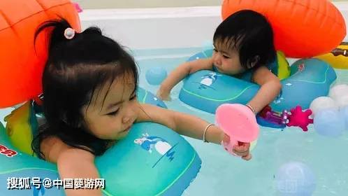 宝宝|原来都是为了这个最近去婴儿游泳馆宝宝暴增