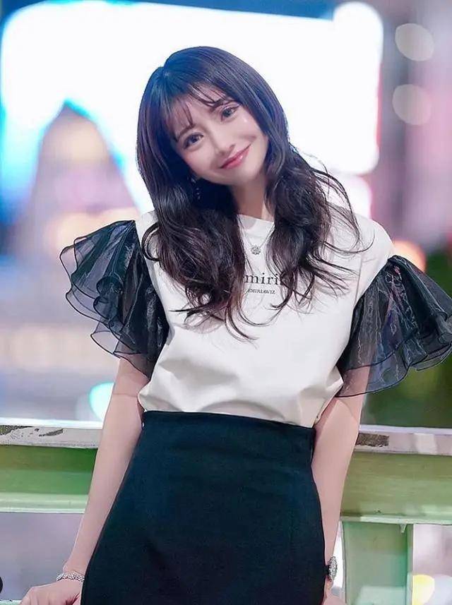 公关|被称“日本第一女公关”，她滴酒不沾靠聊天年入7.3亿，绝了！