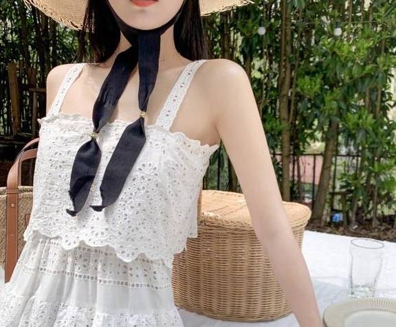 衣服|带有蕾丝的衣服，为什么总是穿出廉价感？这几点要注意了！