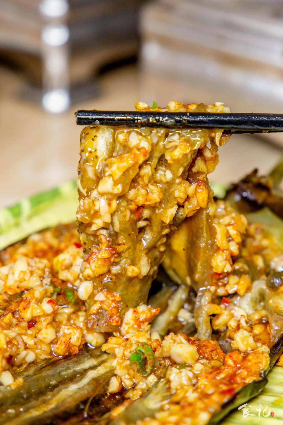 新店|烧烤成主打，还卖起早餐...人均不到30元！22年老牌餐饮开新店啦