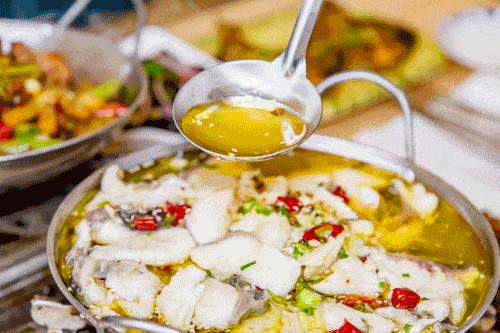 新店|烧烤成主打，还卖起早餐...人均不到30元！22年老牌餐饮开新店啦