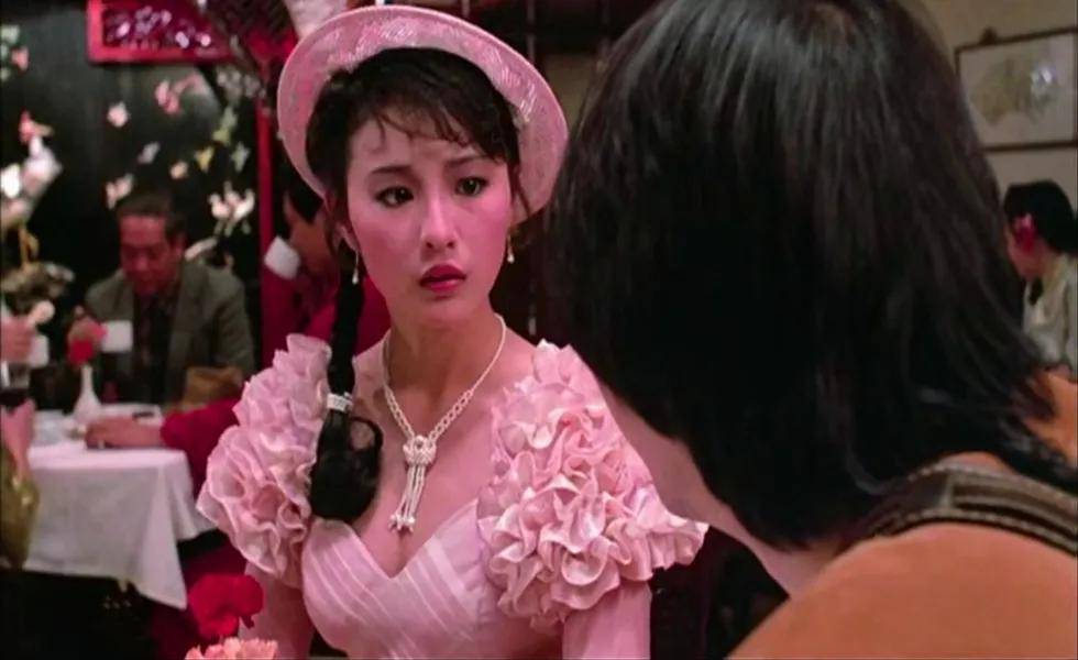 年轻时的李赛凤这么甜美可人,拍电影遭毁容婚姻失败,如今成这样