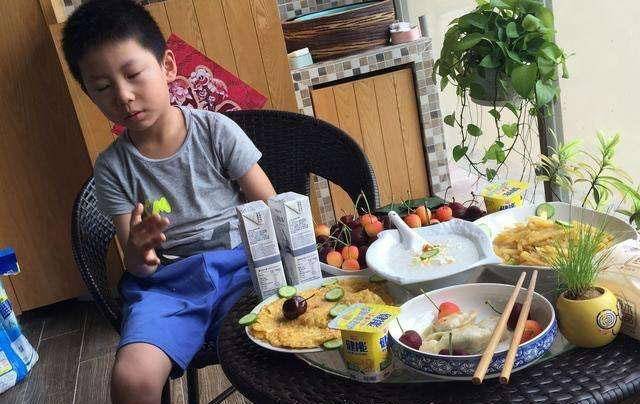 澳洲上学孩子带饭吗 c821b2e668394b83a8d79a24836a6c61.jpeg