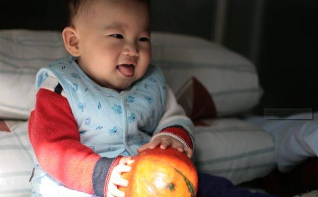 孩子|儿科医生：不满1岁的娃，忌触3种辅食未满周岁的宝宝肠坏死