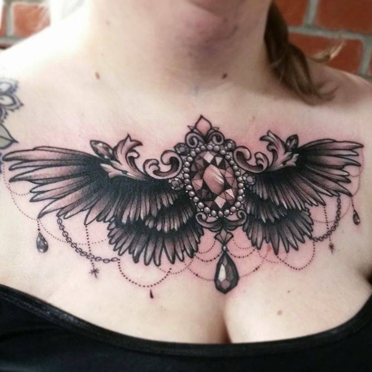 上海由龙纹身 花胸纹身图案整理